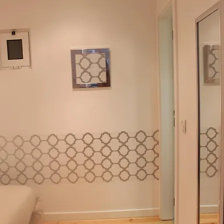 Nocleg ze śniadaniem Apartamento *